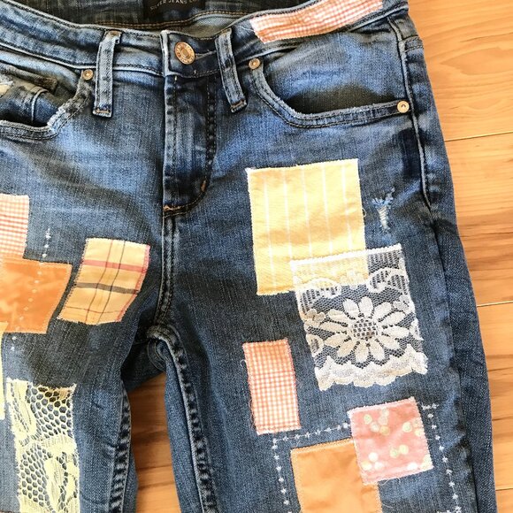 Upcycled Patchwork Jeans, W24 L28.5: Boho Hippie Pants, Spring Pastel Lace - Picture 10 of 13